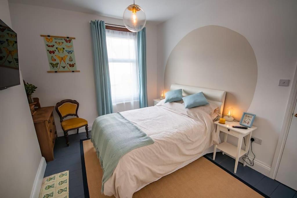 Villa 4-Bed Botanical Retreat à Plymouth Extérieur photo